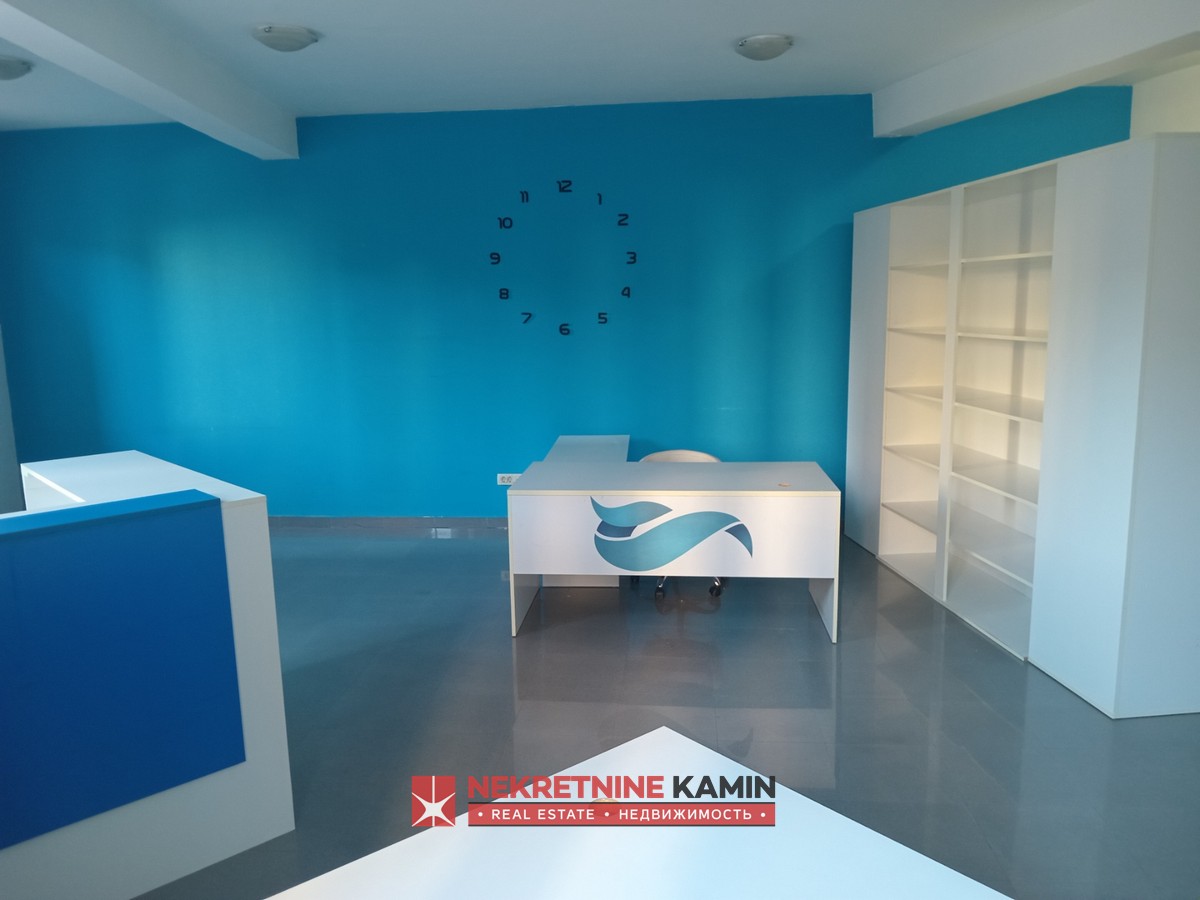46 m² Business Premises with Parking Space, Excellent Location, Budva